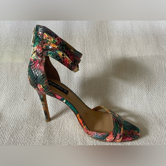 Alejandra G heels - Picture 4 of 11